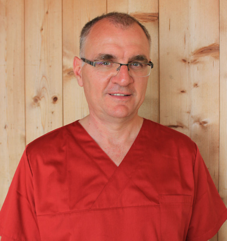 Dr. med. vet. Bernhard Burkert